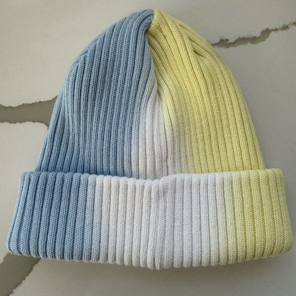 Adidas Ombre Trefoil Beanie - Picture 2 of 2
